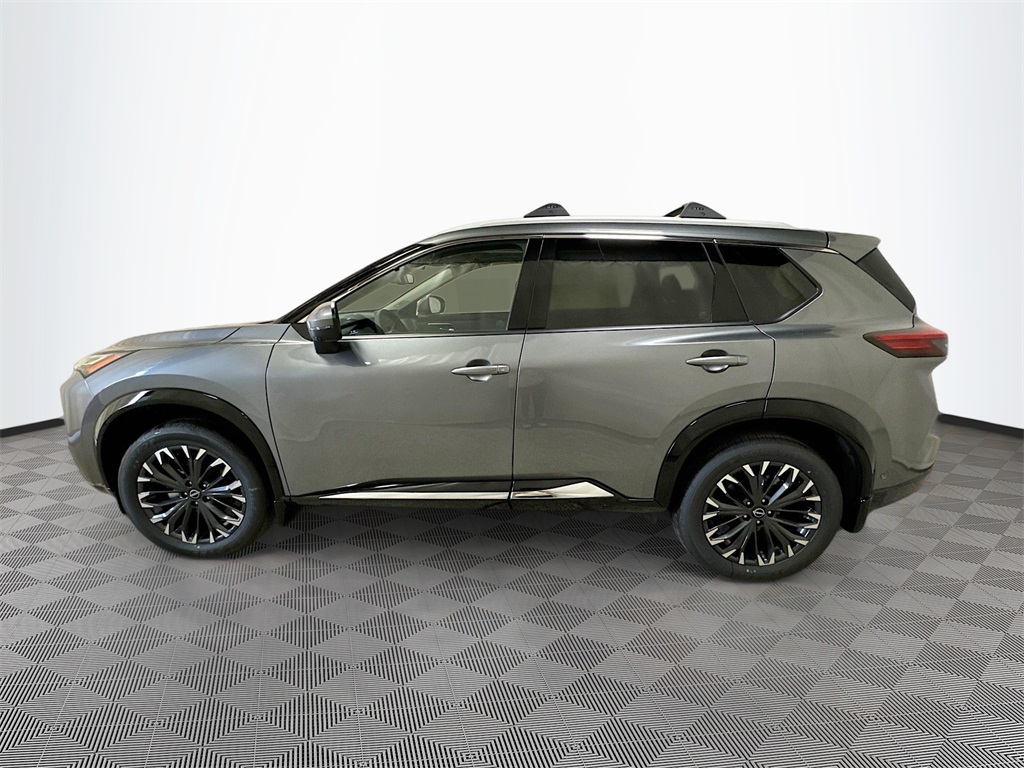 2025 Nissan Rogue Platinum photo 2