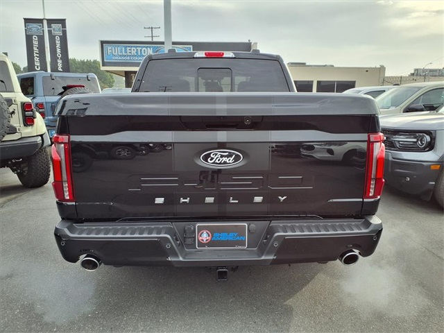 2025 Ford F-150 Lariat photo 3