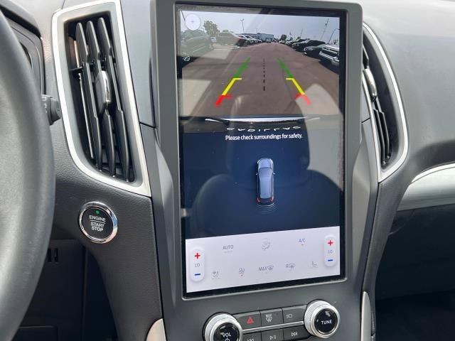 2022 Ford Edge SEL photo 22