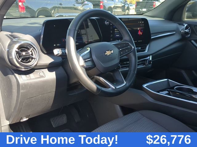 2025 Chevrolet Equinox LT photo 3