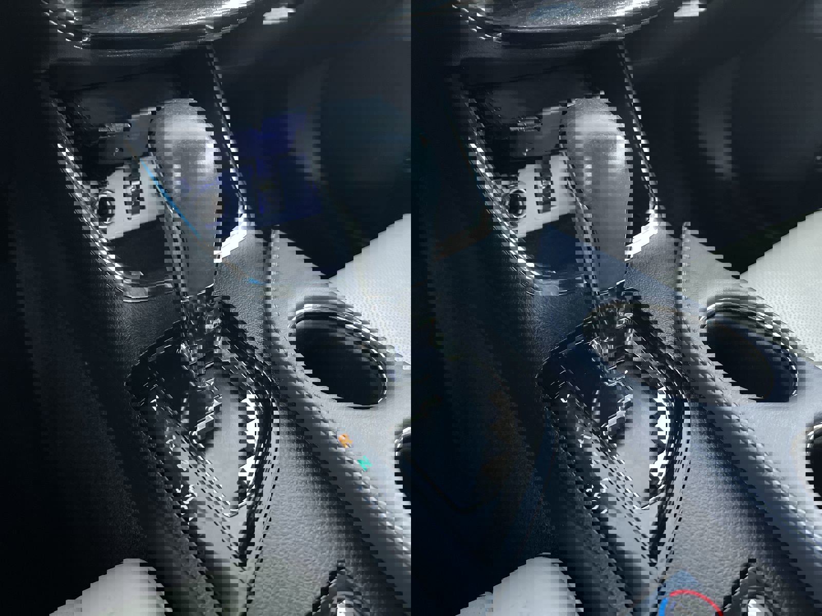 2014 Toyota Avalon Hybrid Limited photo 20