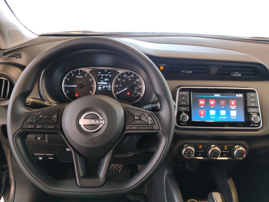 2025 Nissan Kicks Play S photo 9