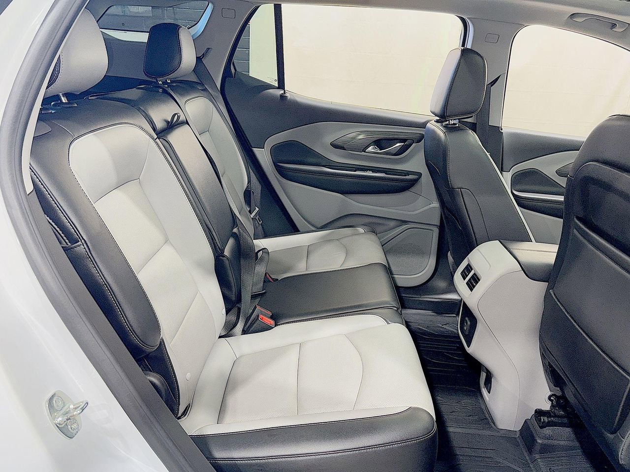2022 Gmc Terrain SLT photo 23