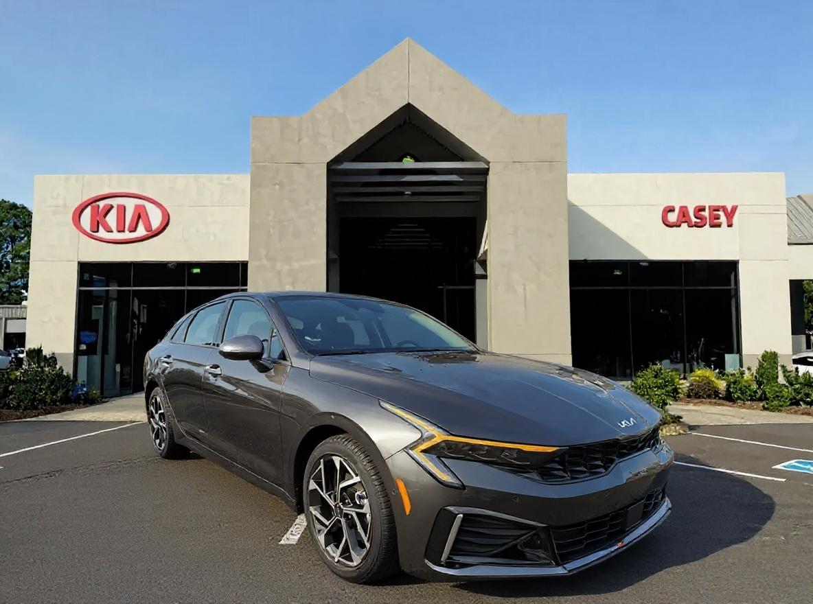 2025 Kia K5 EX's photo