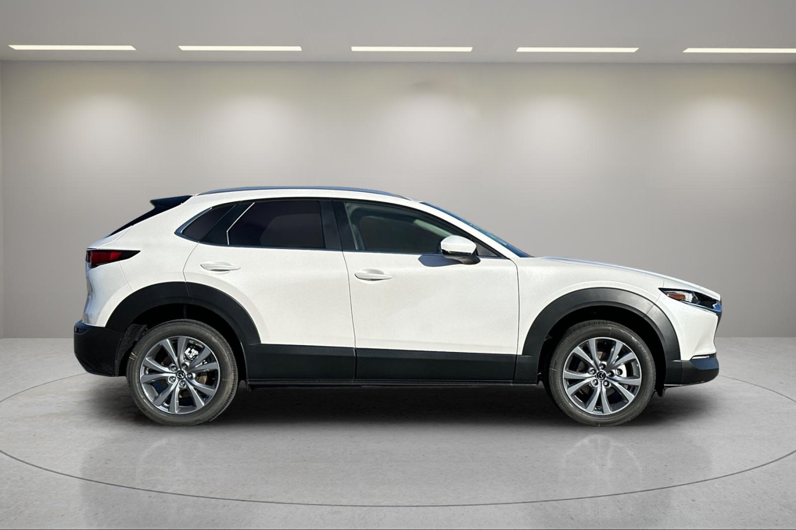 2025 Mazda CX-30 2.5 S Preferred photo 2