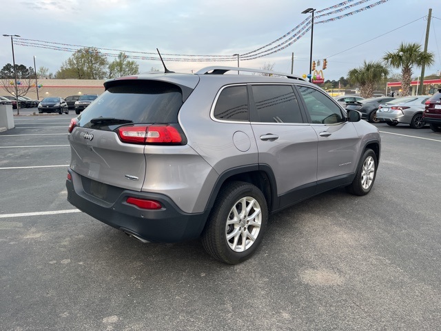 2018 Jeep Cherokee Latitude photo 3