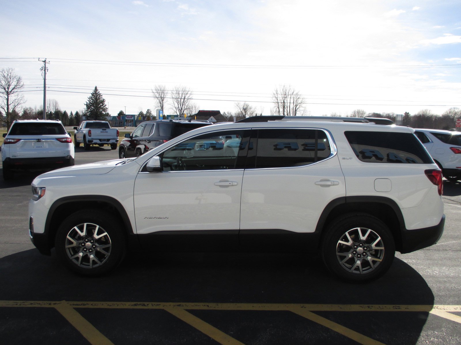 PreOwned 2023 GMC Acadia SLT SUV in Saginaw 17223613P Garber