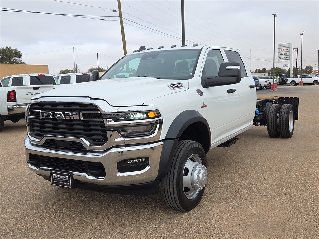 2026 Ram 5500 Tradesman photo 3