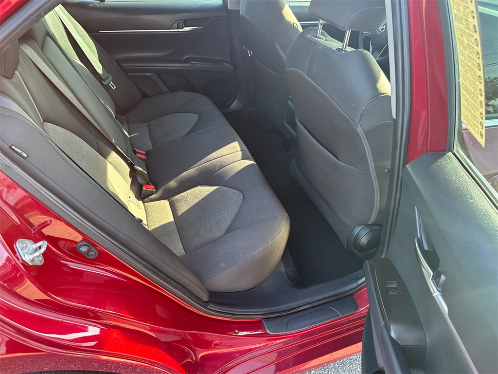 2021 Toyota Camry LE photo 13