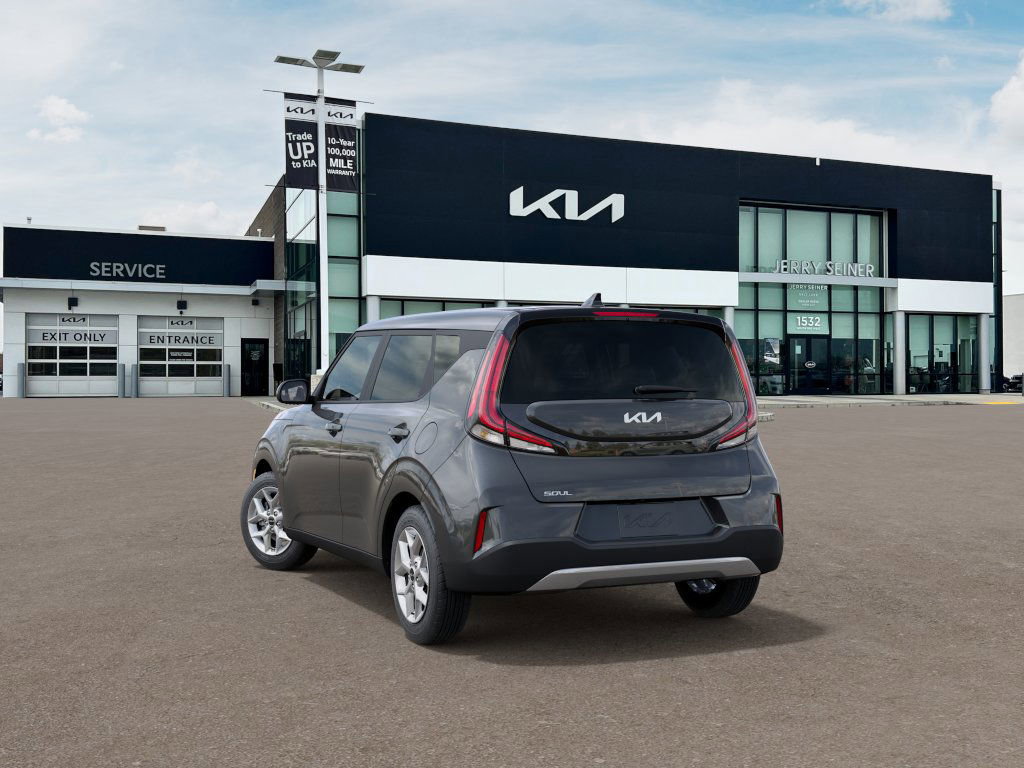 2025 Kia Soul S photo 2