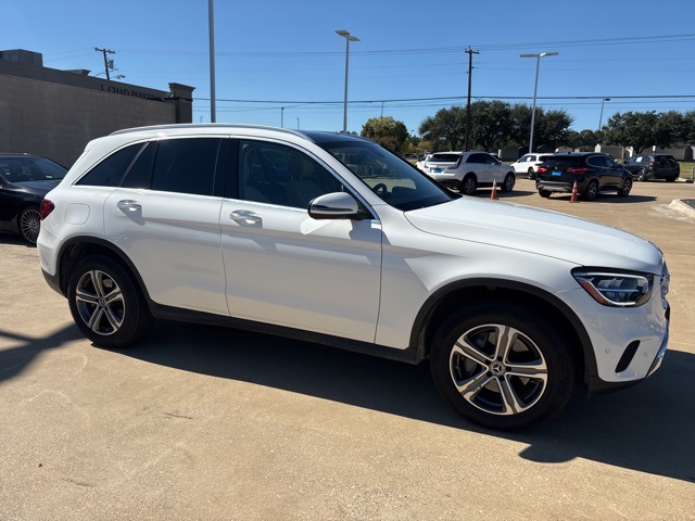 2021 Mercedes Benz GLC 300 photo 2