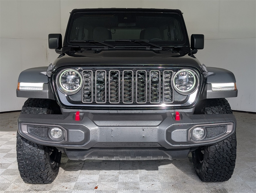 2024 Jeep Wrangler Rubicon photo 2
