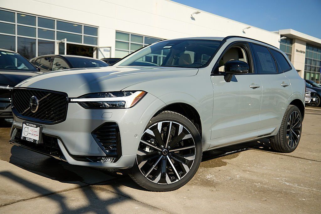 2026 VOLVO XC60 - Image 1
