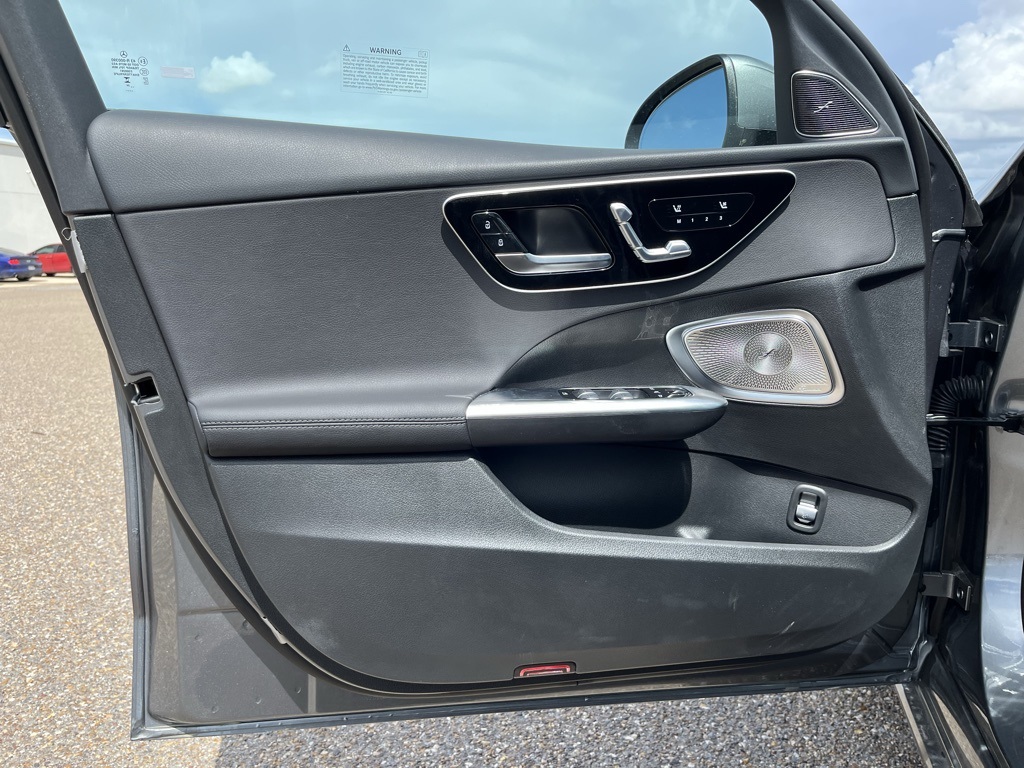 2024 Mercedes Benz C 300 photo 10