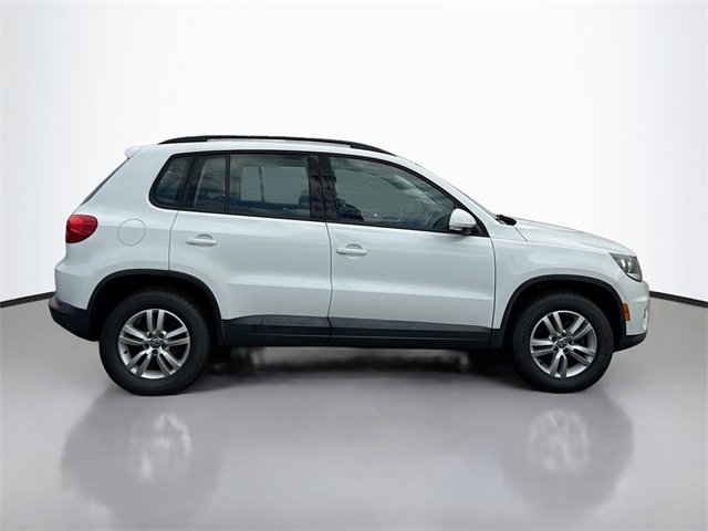 2017 Volkswagen Tiguan S photo 4