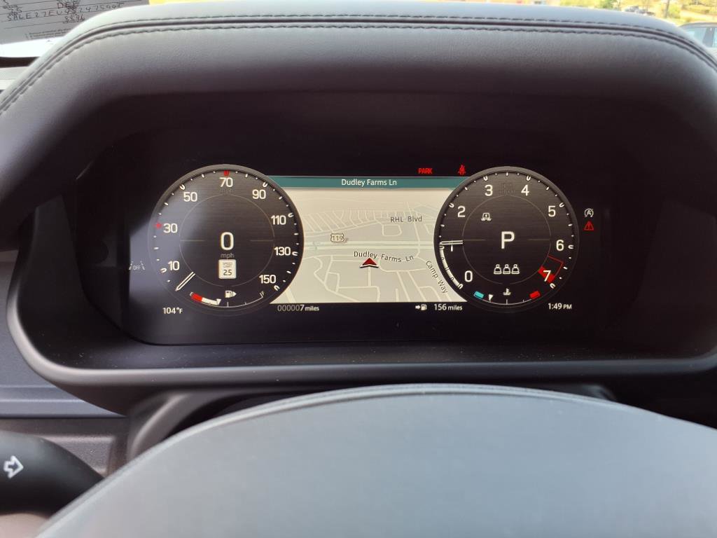 2025 Land Rover Defender 110 X-Dynamic SE photo 17