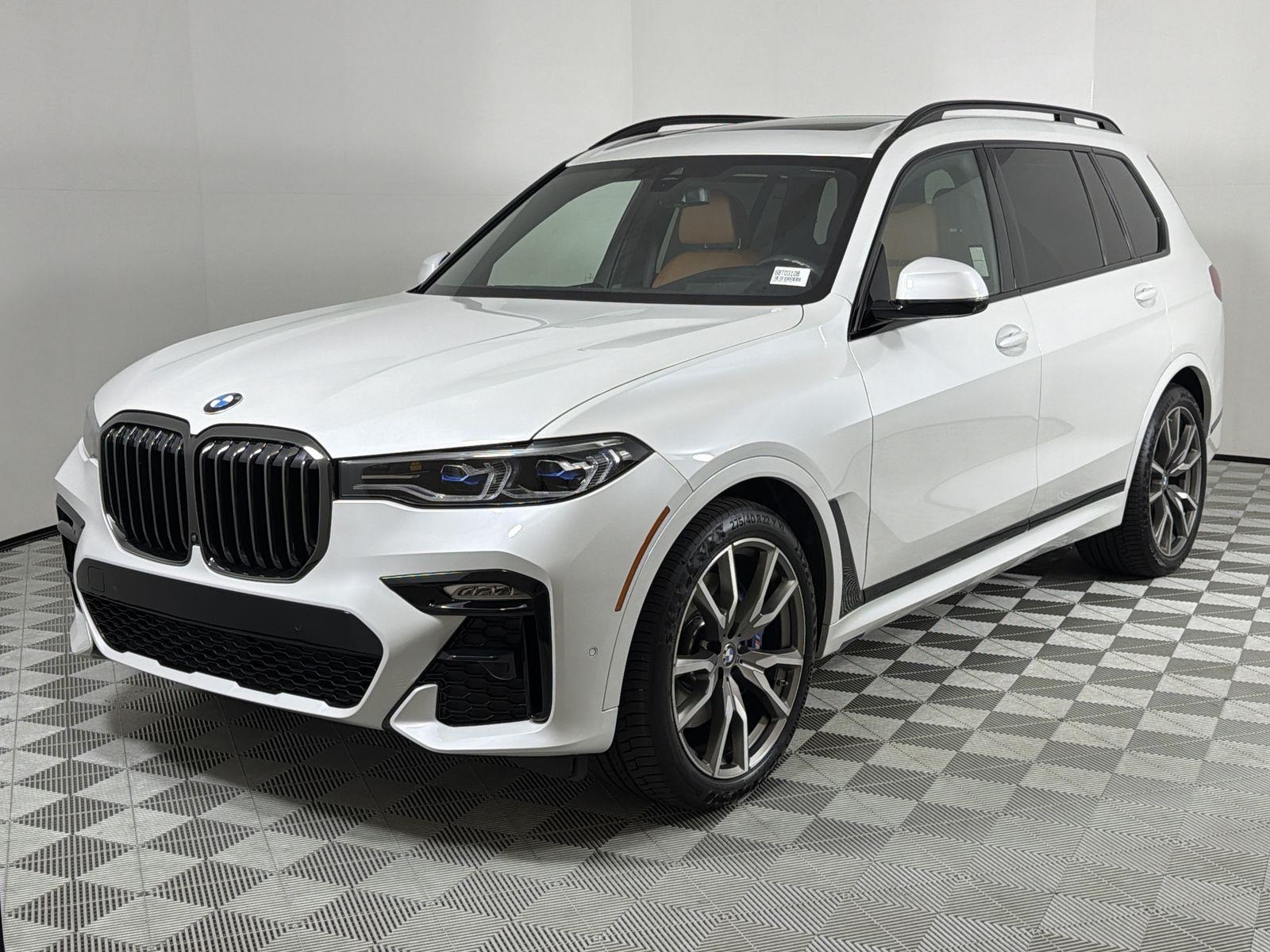 2022 BMW X7 M50i's photo
