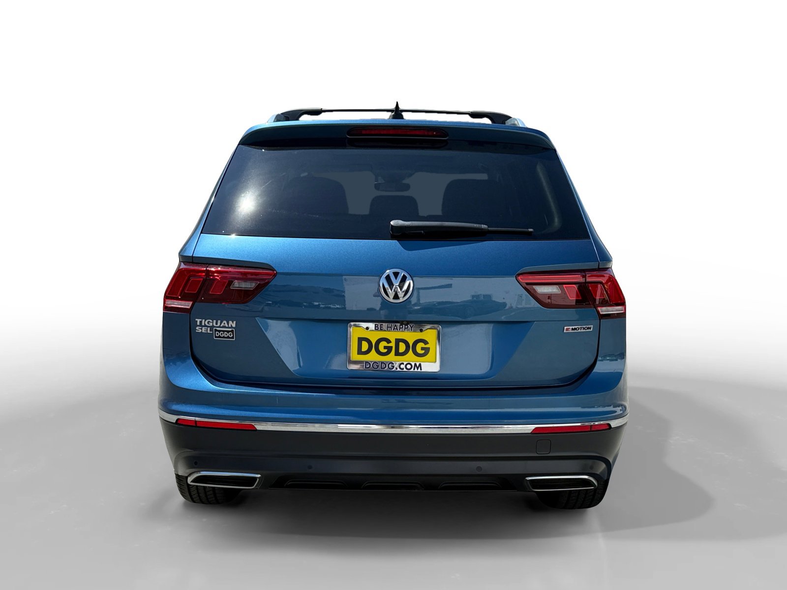 2020 Volkswagen Tiguan SEL photo 3