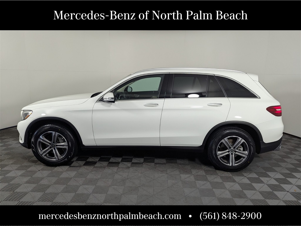 2019 Mercedes Benz GLC 300 4MATIC photo 2