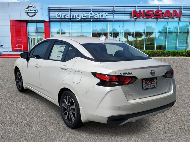 2025 Nissan Versa SV photo 3