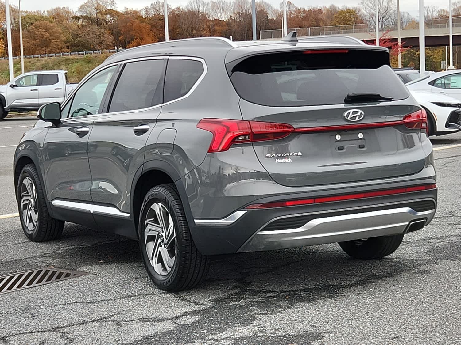2021 Hyundai Santa Fe SEL Sport photo 4