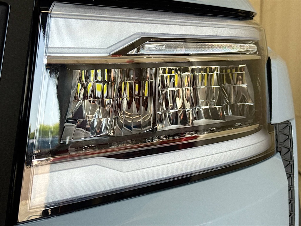 2025 Nissan Frontier PRO-4X photo 13