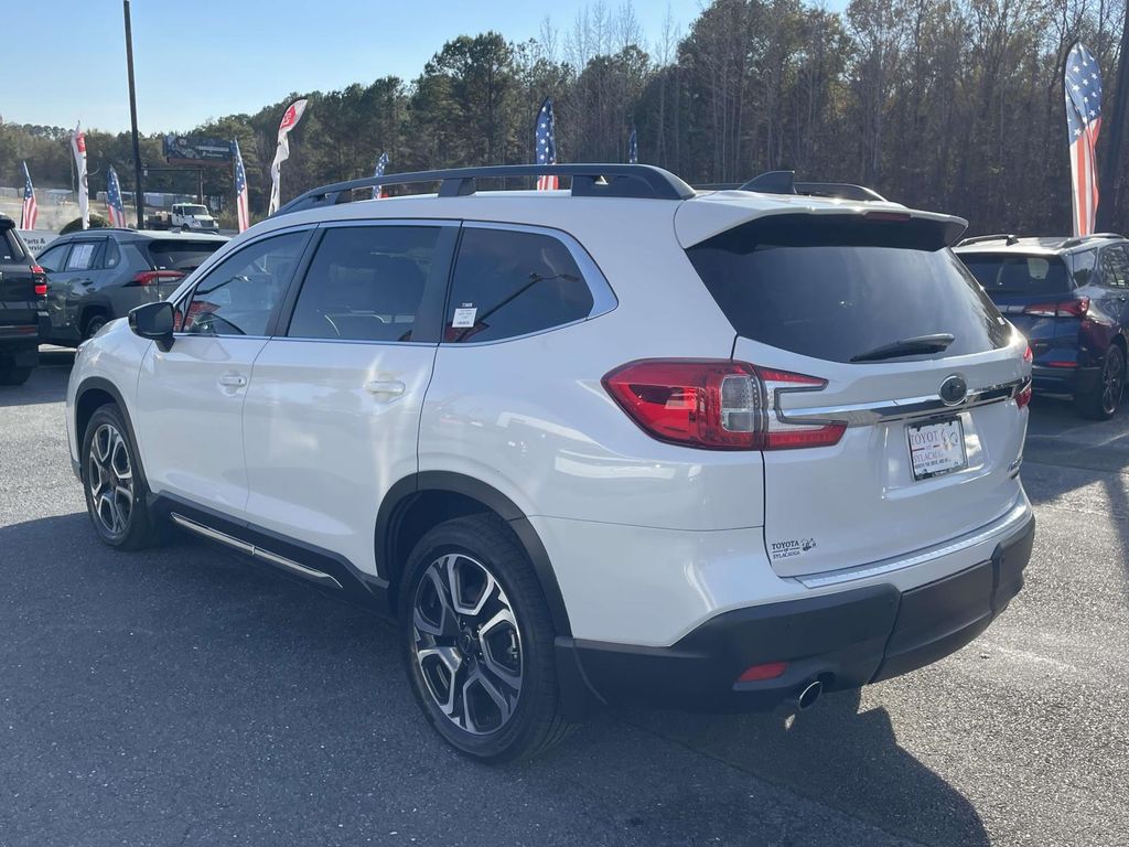 2024 Subaru Ascent Limited photo 4