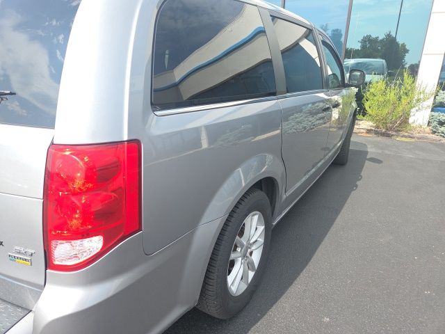 2019 Dodge Grand Caravan SXT photo 4