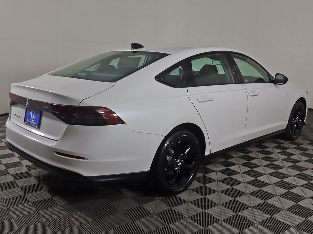 2025 Honda Accord SE photo 4