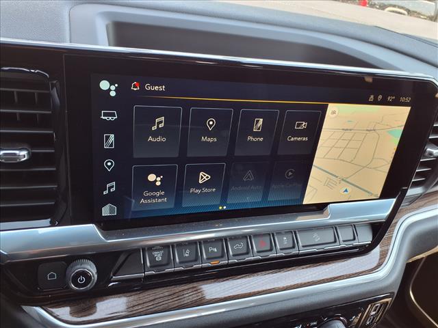 2025 Chevrolet Silverado 3500HD LT photo 4