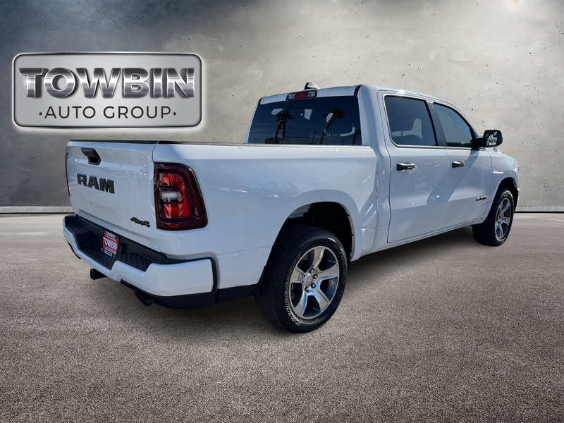 2025 Ram 1500 Tradesman photo 4