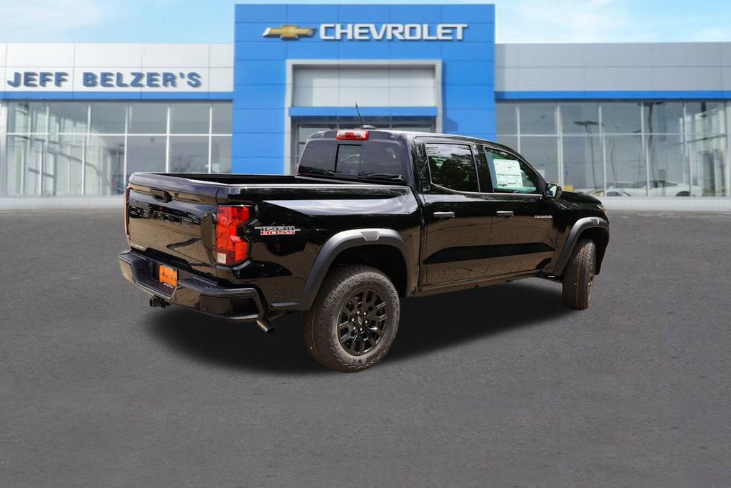 2026 Chevrolet Colorado Trail Boss photo 3