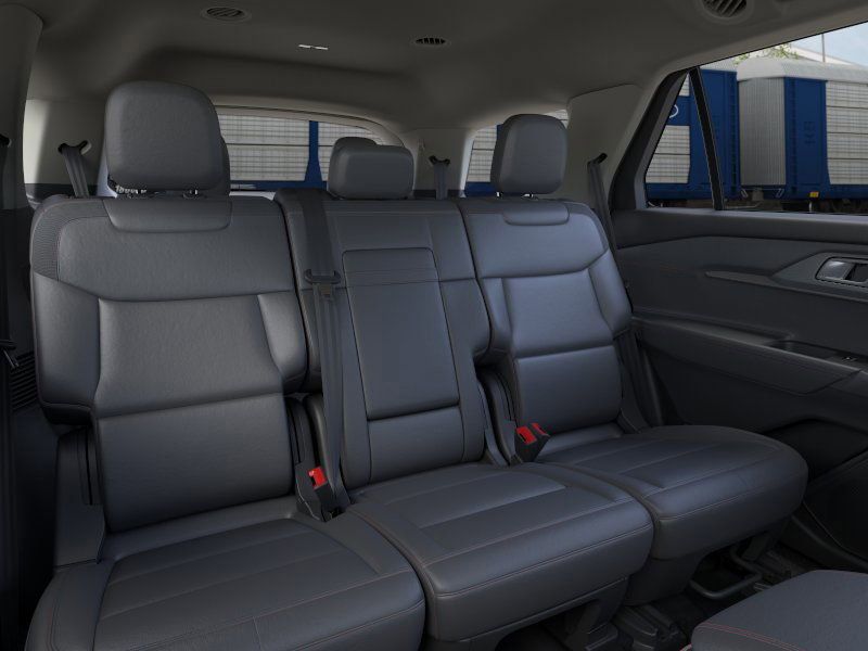 2025 Ford Explorer photo 10