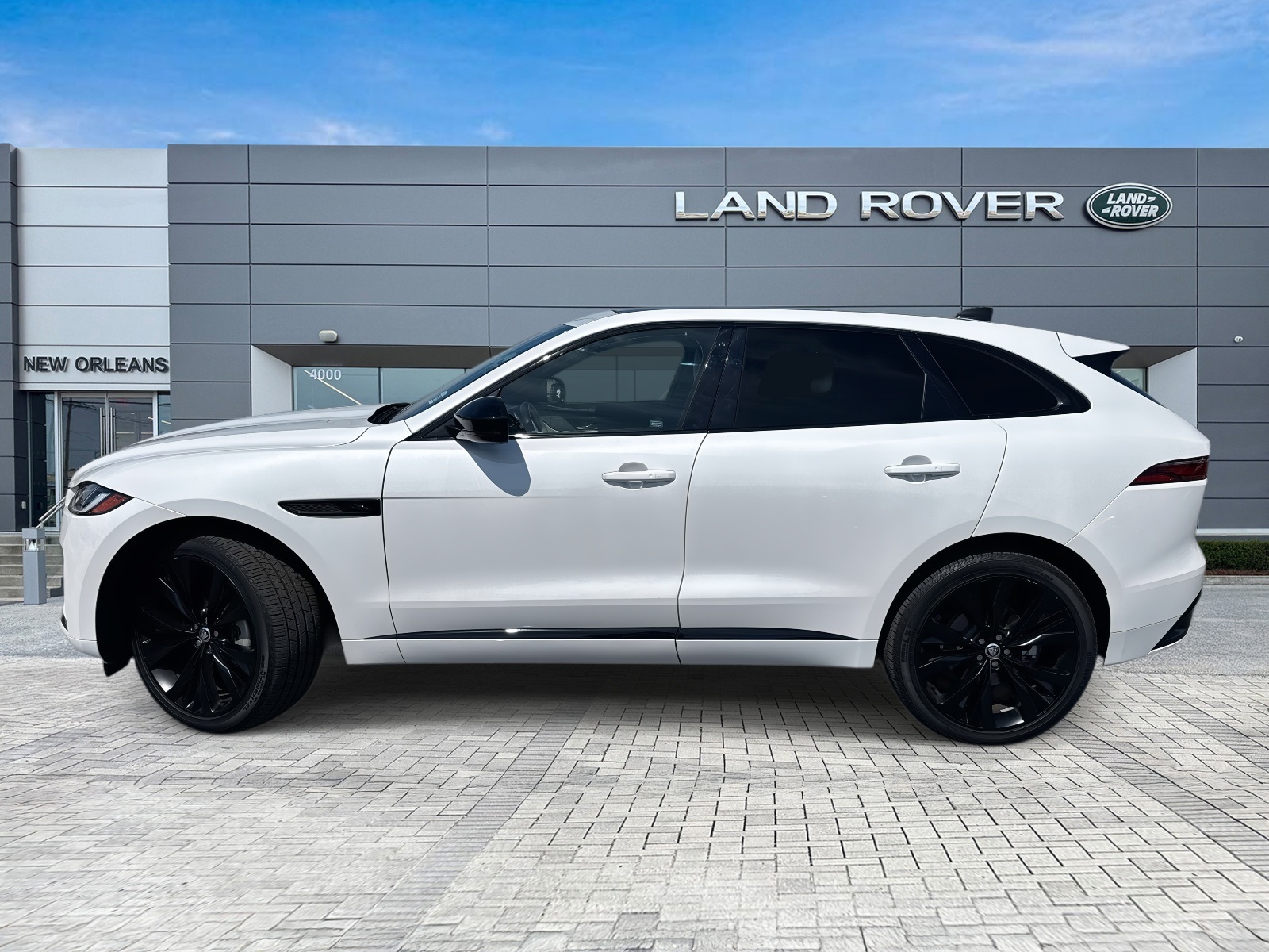 2025 Jaguar F-PACE P250 R-Dynamic S photo 2