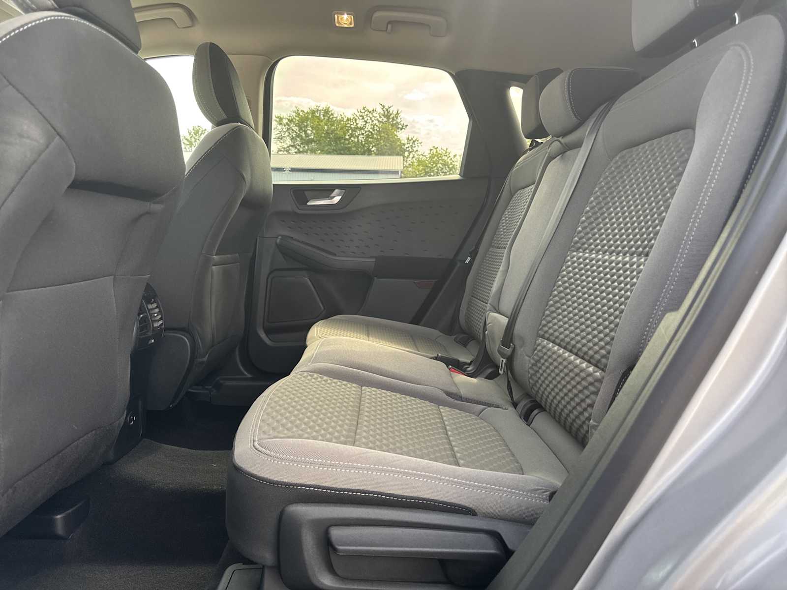 2020 Ford Escape SE photo 29