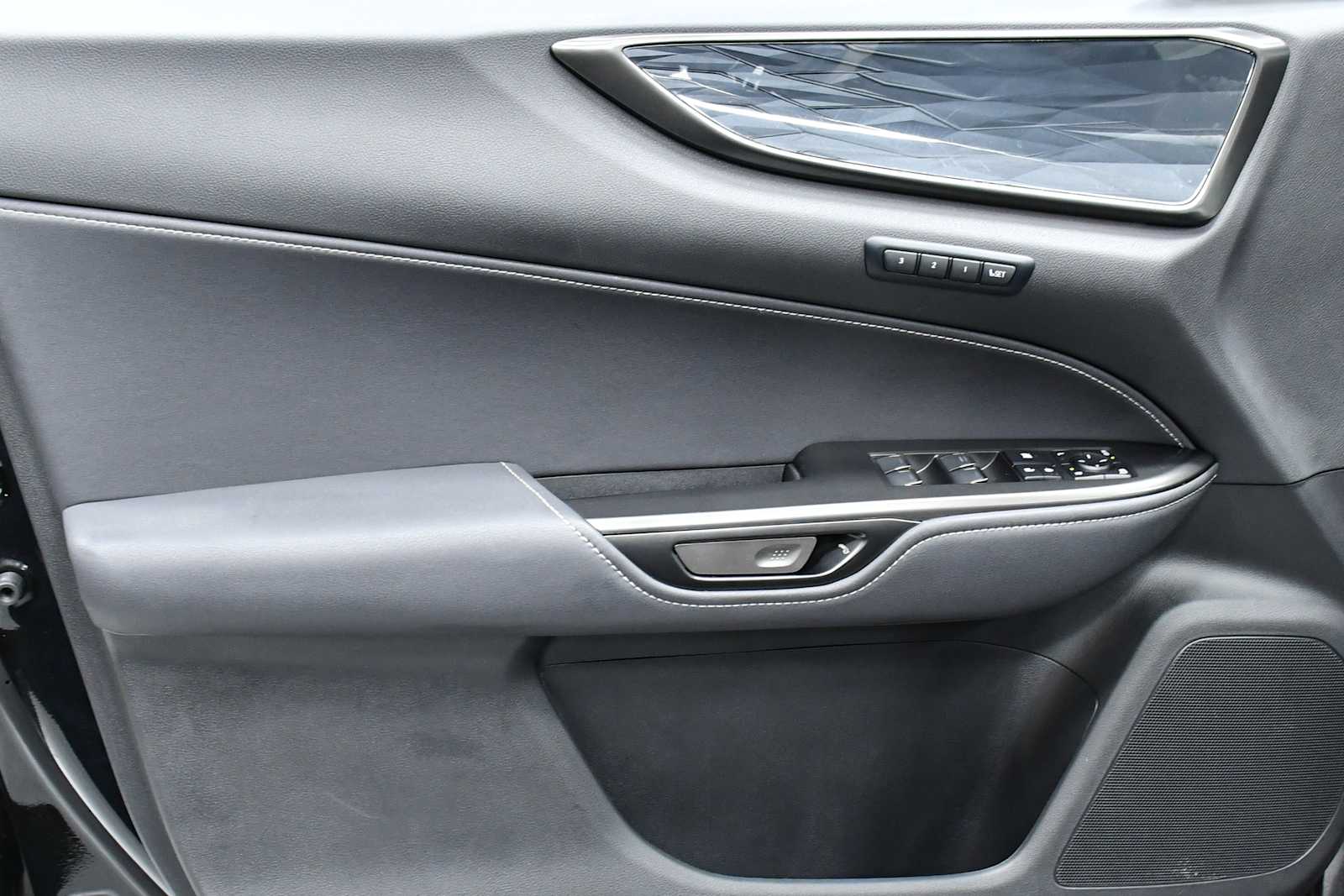 2025 Lexus NX 250 Premium photo 11