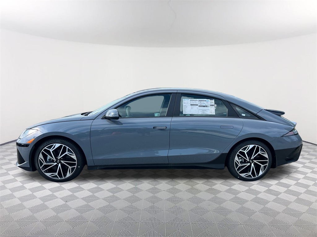 2025 Hyundai Ioniq 6 SEL photo 8