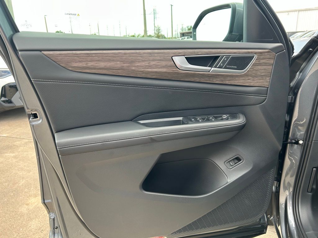 2025 Volkswagen Atlas SEL Premium R-Line photo 51