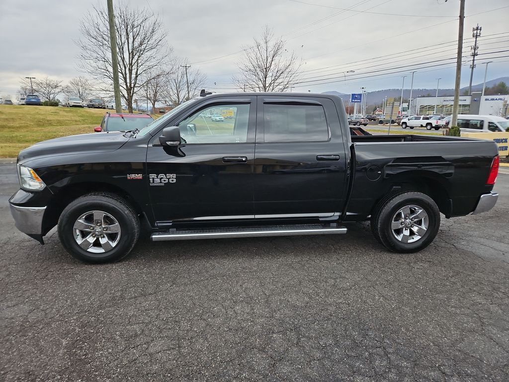 2020 Ram 1500 Classic SLT photo 2