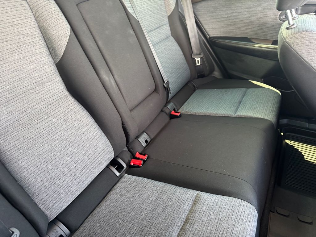 2023 Nissan Rogue SV photo 17