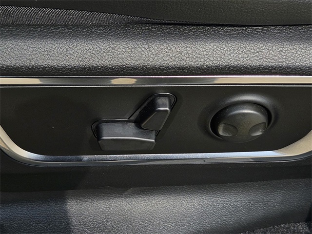 2026 Ram 1500 Laramie photo 13