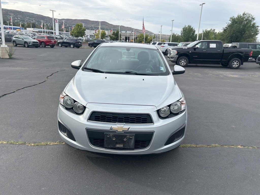 2014 Chevrolet Sonic LT photo 9