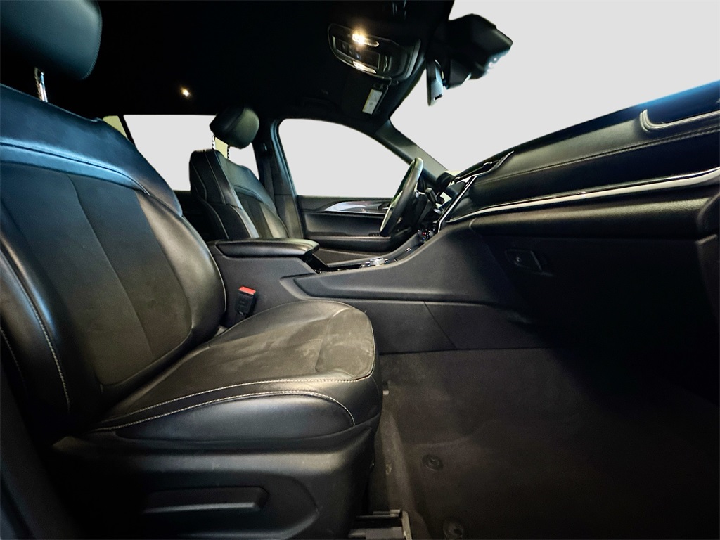 2021 Jeep Grand Cherokee Altitude photo 9