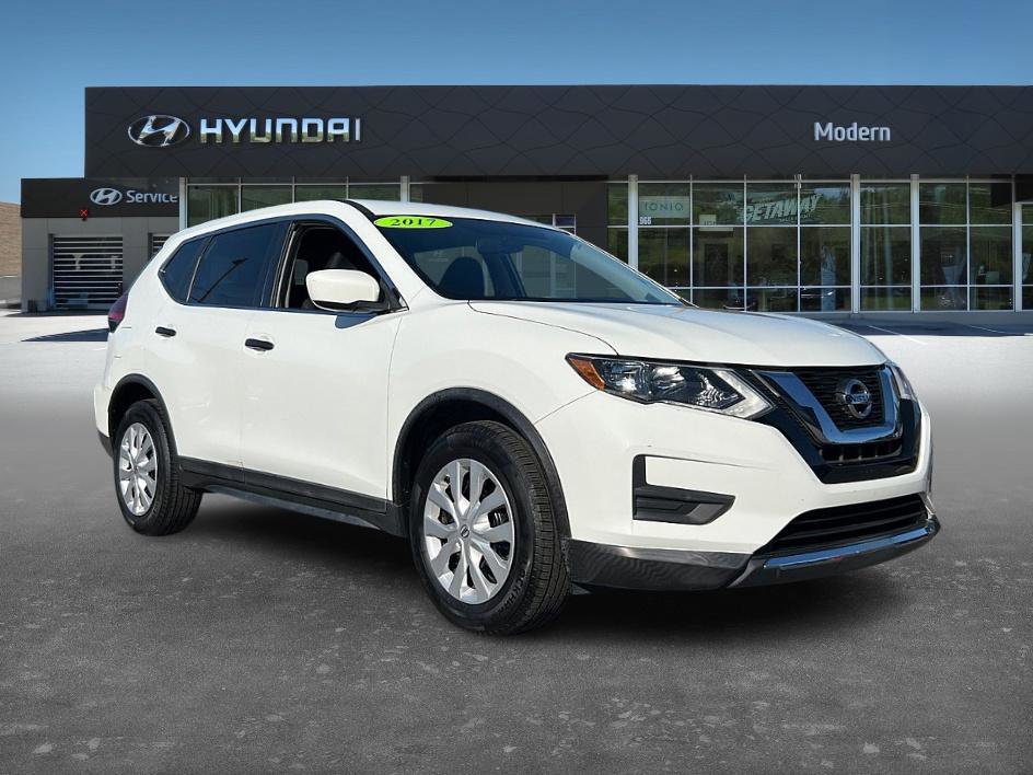 2017 Nissan Rogue S photo 3
