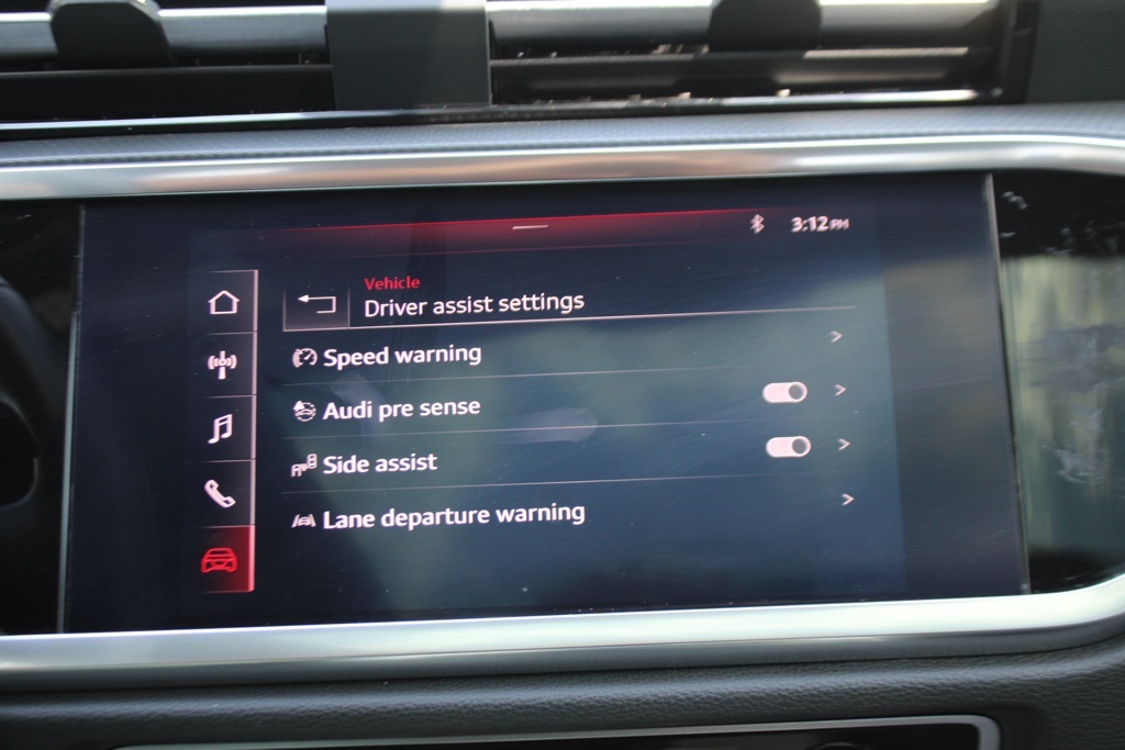 2021 Audi Q3 S line Premium 45 TFSI photo 17