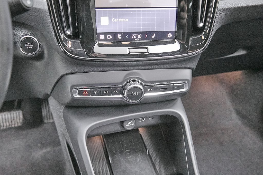 2024 VOLVO XC40 - Image 15