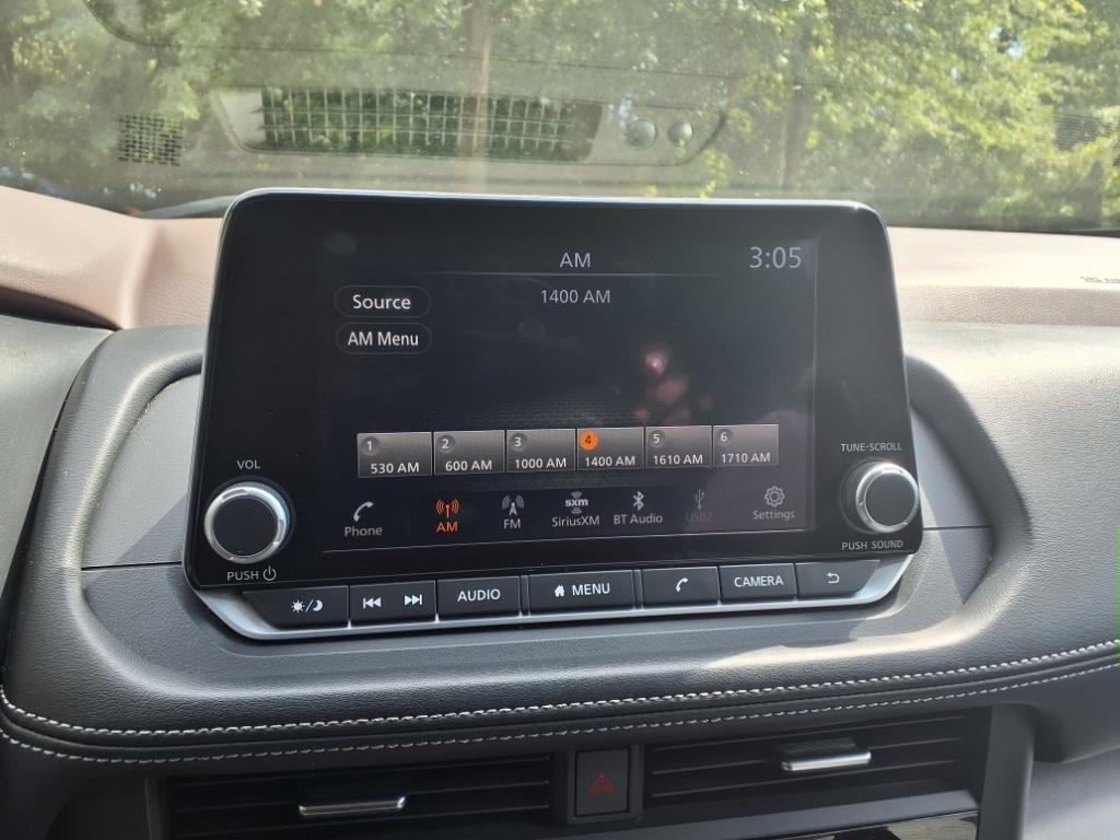 2023 Nissan Rogue SV photo 18