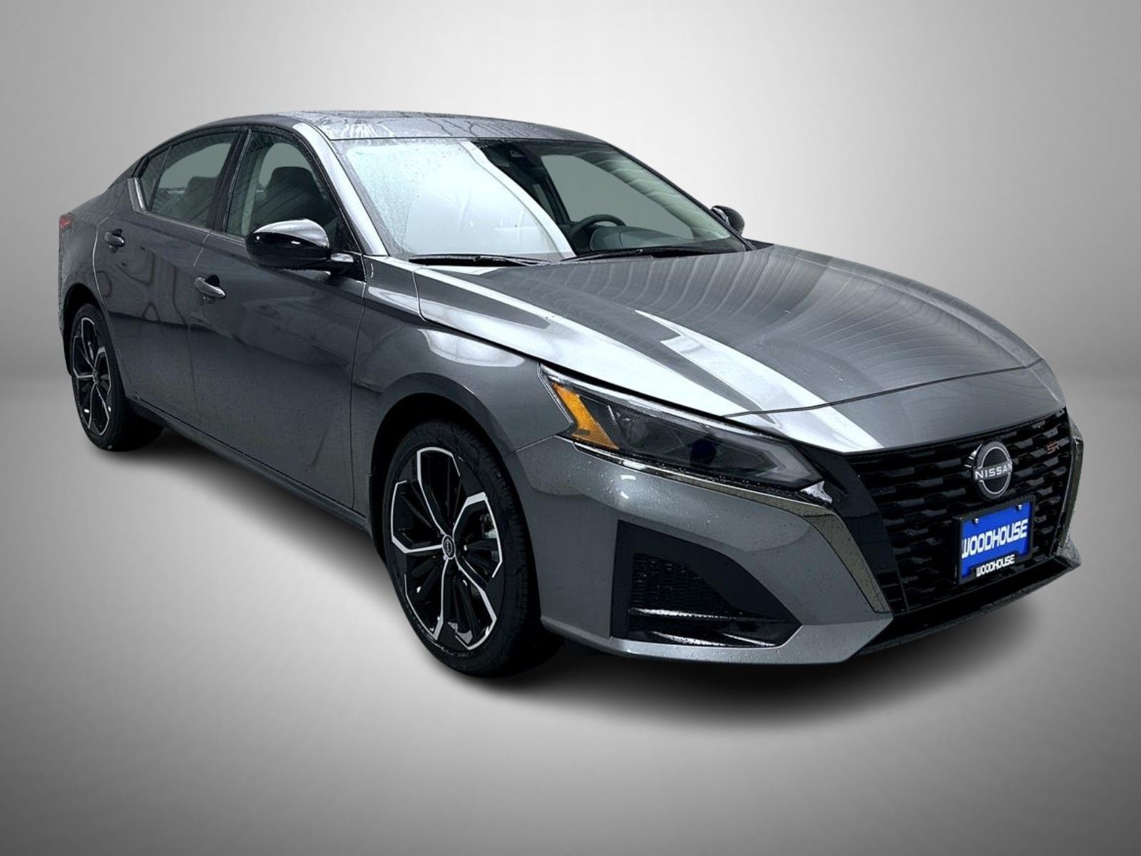 2025 Nissan Altima 2.5 SR photo 3