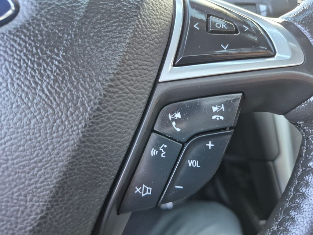 2015 Ford Fusion Energi Titanium photo 19