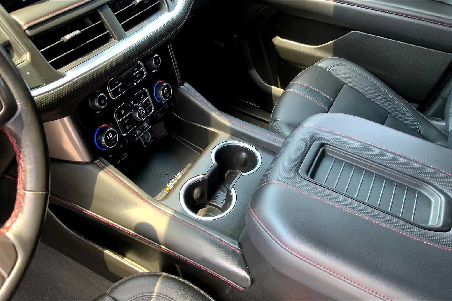 2022 Chevrolet Tahoe RST photo 15